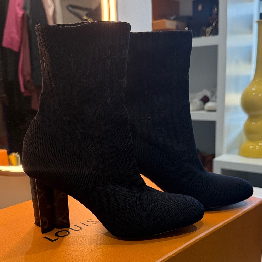 Louis Vuitton Black Heeled Boots